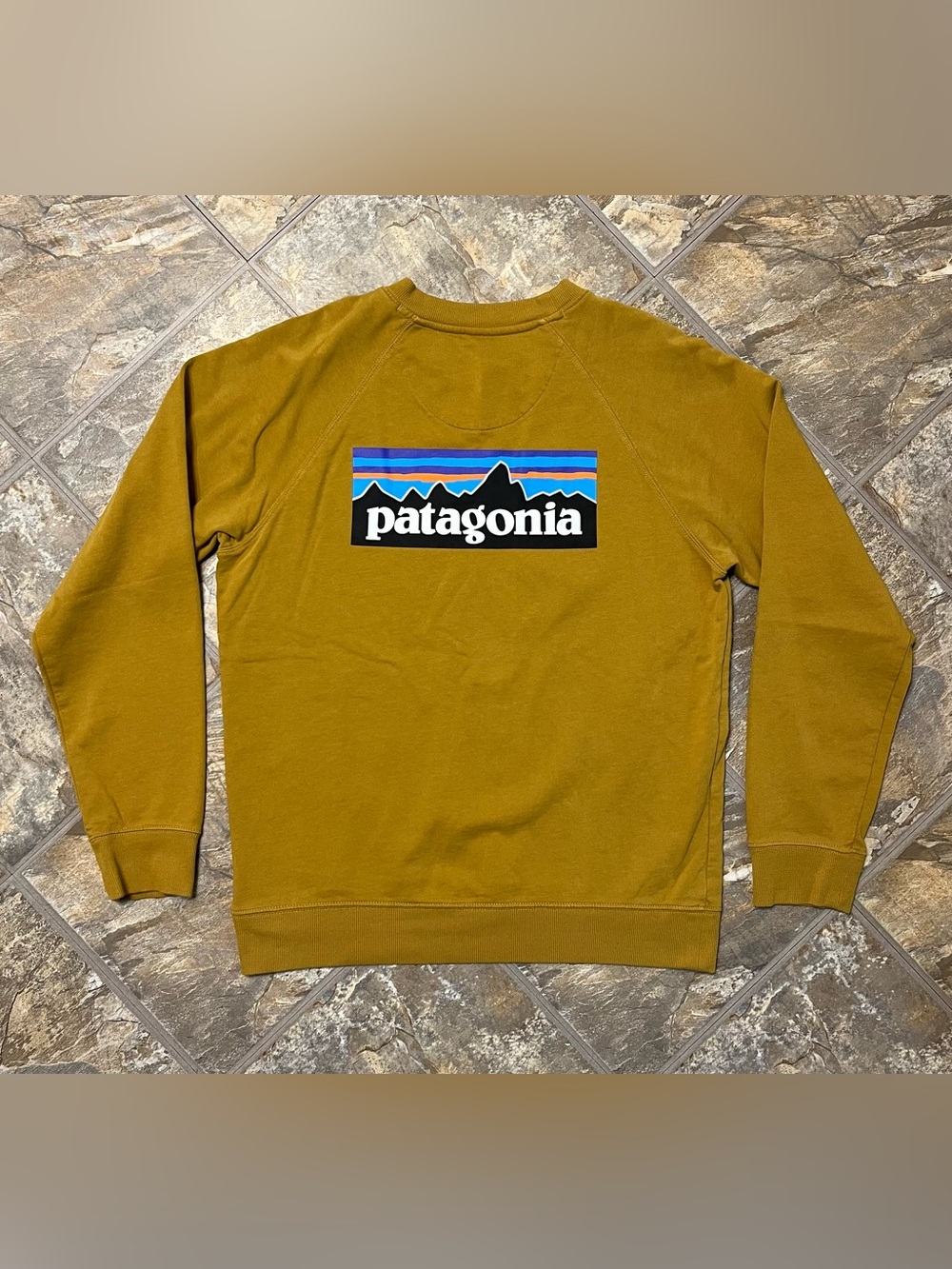 Patagonia P-6 Logo Uprisal Crew Sweatshirt Yellow Organic Cotton Mens Medium - Picture 1 of 6